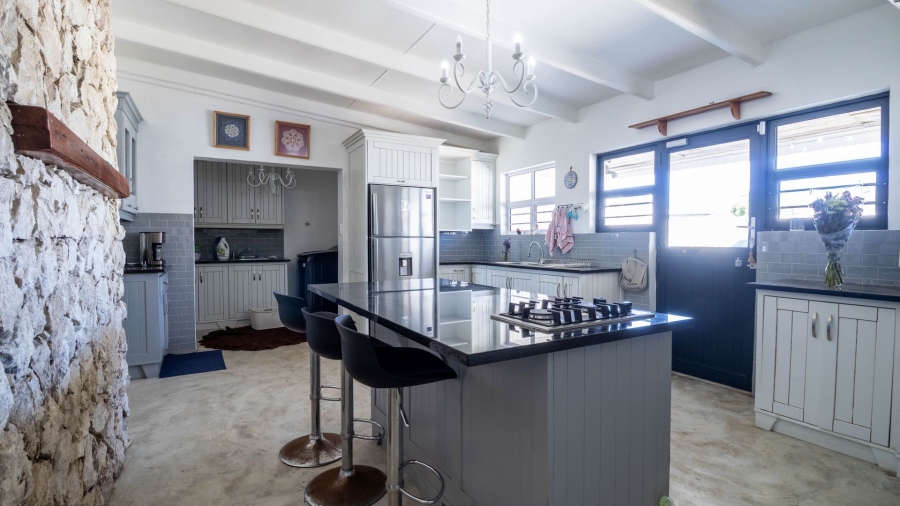 6 Bedroom Property for Sale in Jacobsbaai Western Cape